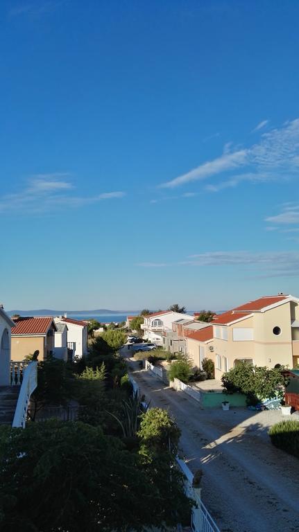 ויר Tomek Apartment מראה חיצוני תמונה