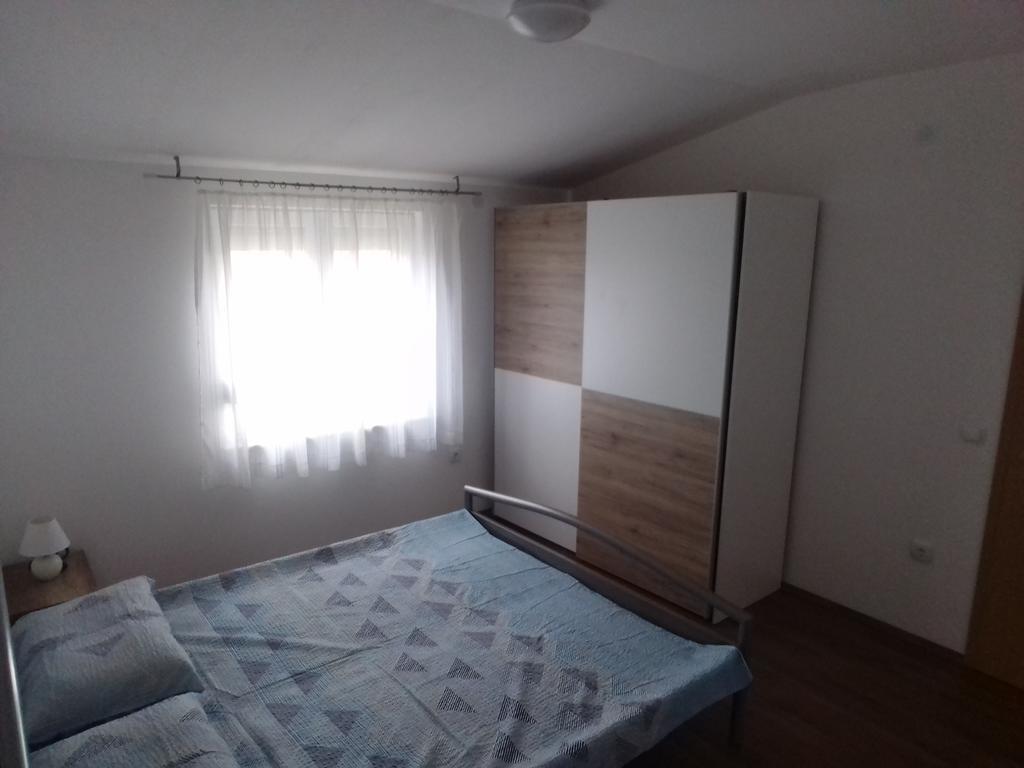 ויר Tomek Apartment מראה חיצוני תמונה