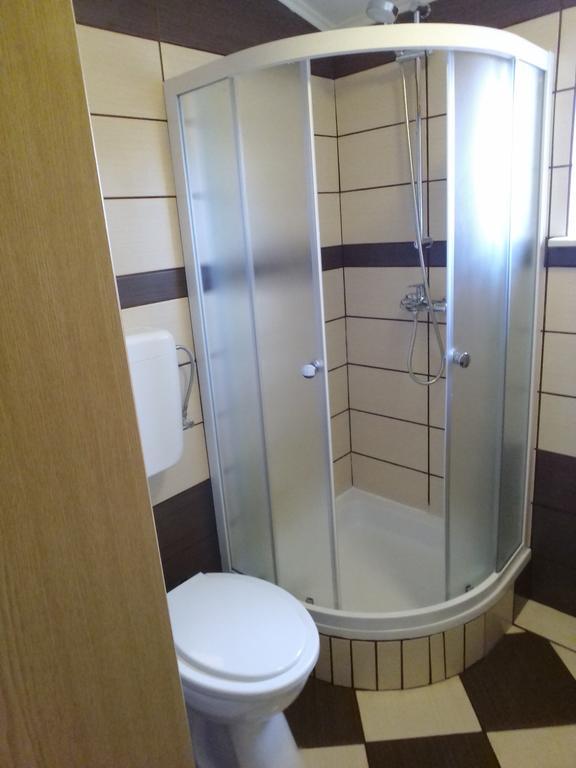 ויר Tomek Apartment מראה חיצוני תמונה