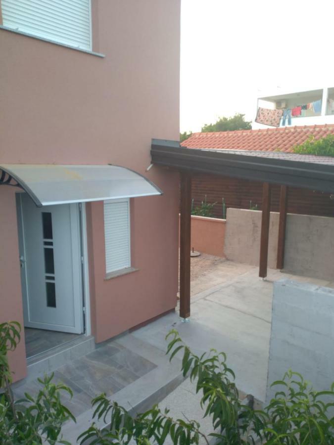 ויר Tomek Apartment מראה חיצוני תמונה