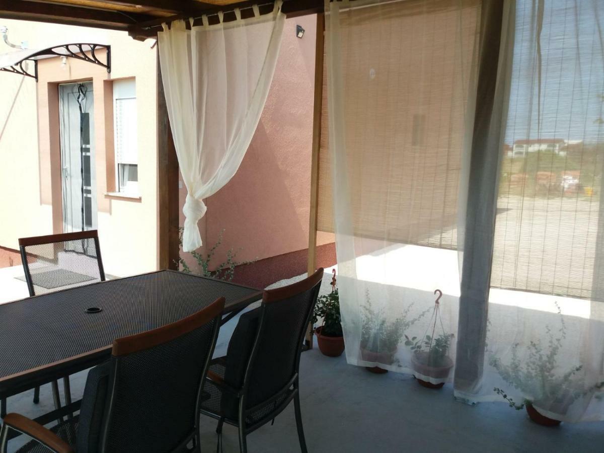 ויר Tomek Apartment מראה חיצוני תמונה